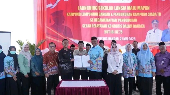 Plt Bupati Lampung Tengah Launching Sekolah Lansia “Maju Mapan” dan Pelayanan KB